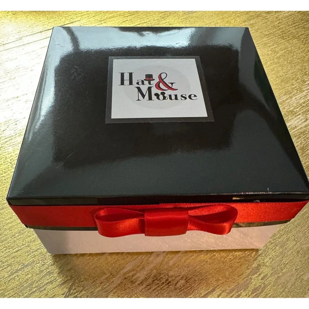Hat & Mouse new box